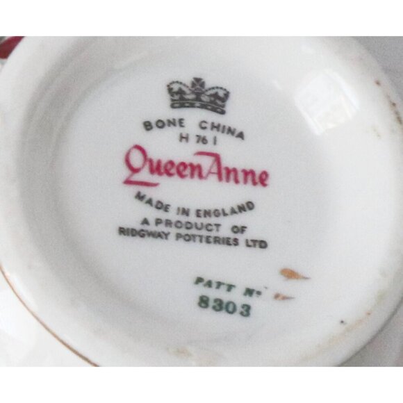 Vintage Queen Anne Tea Cup Saucer Floral Fine Bone China England Teacup - Picture 4 of 5